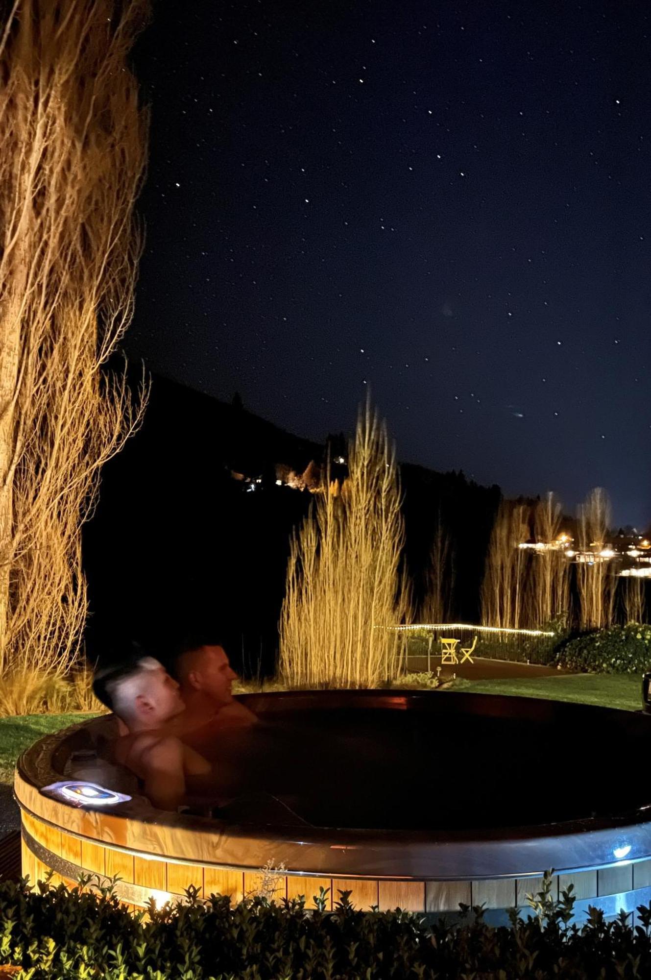 Moonlight Escape Lodge كوينستاون المظهر الخارجي الصورة